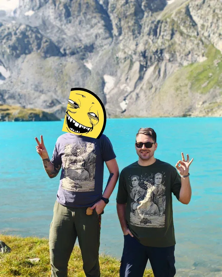 Похвастаюсь новой футболкой))