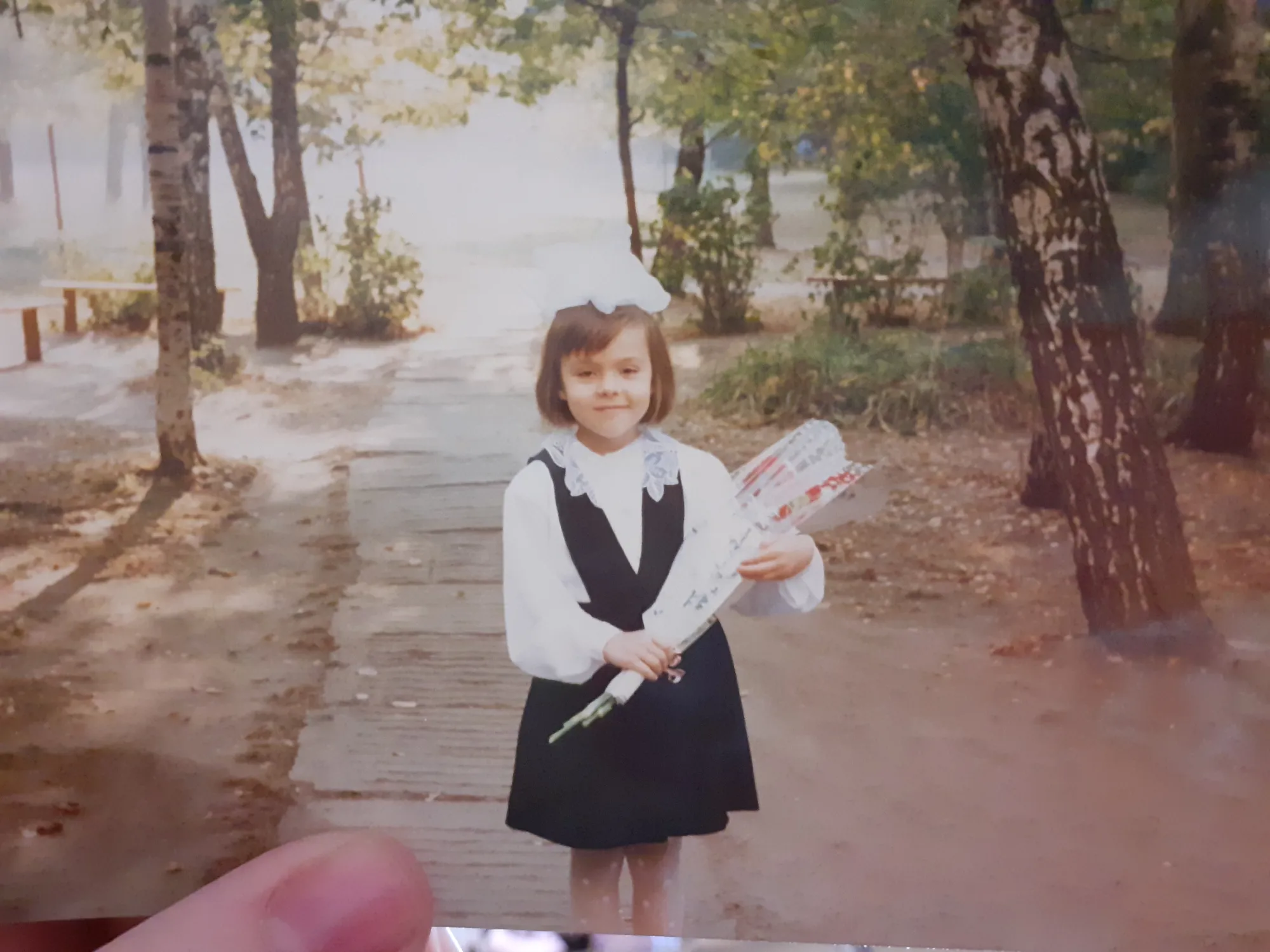 и с веником гладиолусов))