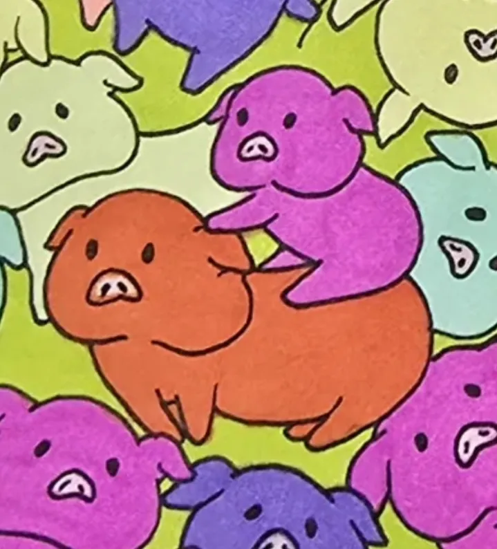 У меня в киндере когда-то такая игрушка попалась. Такие же цвета и почти такие же позы. Только коалы, вроде, вместо свинов.