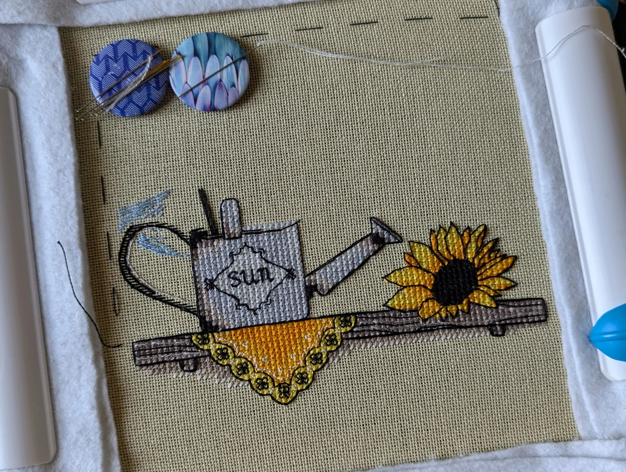 простой бэкстич (хотя на деле не самый простой, т.к. есть «дроби»)