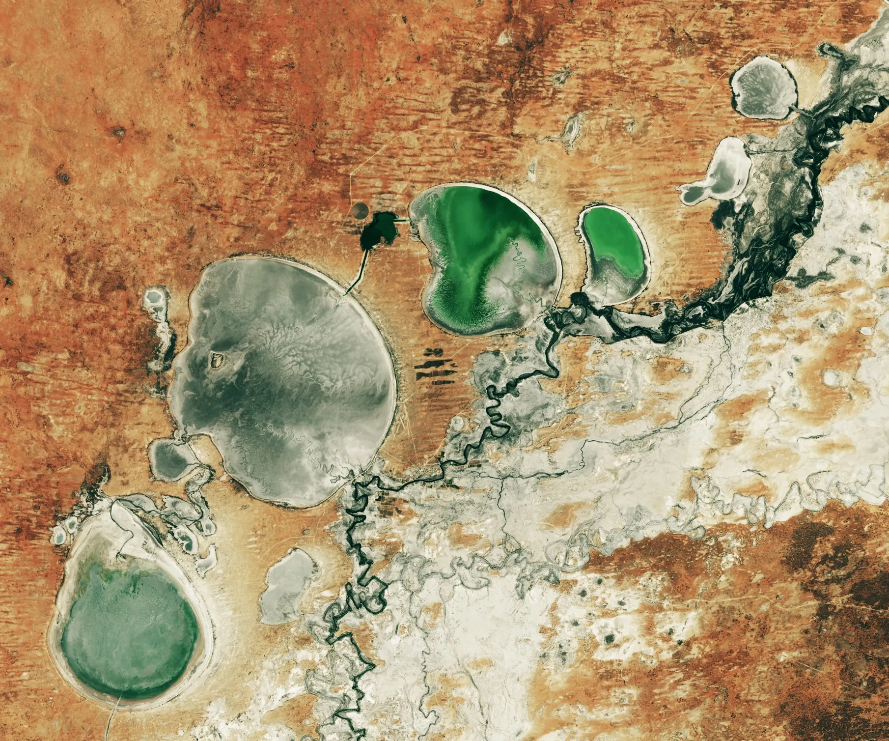 Озера Менинди в Австралии.