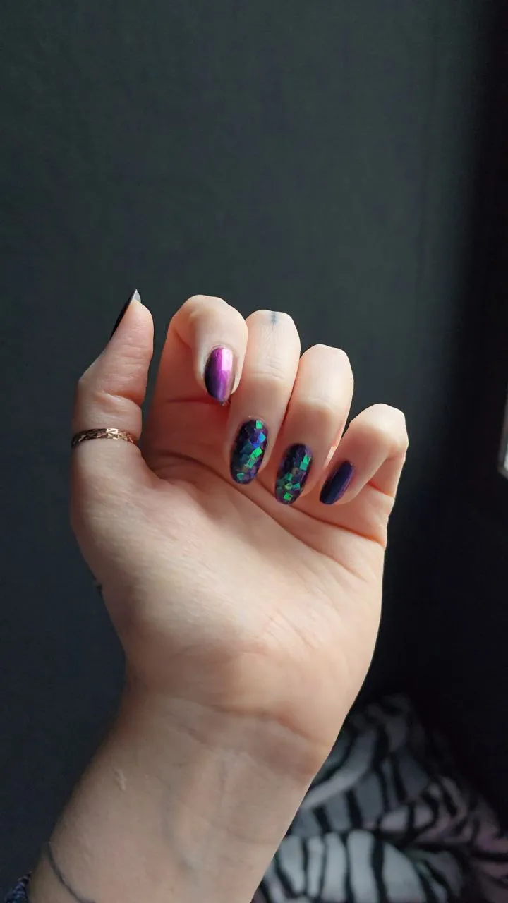 блёстки с дешманского магазина тоже за копейки, не дороже тех наклеек:D