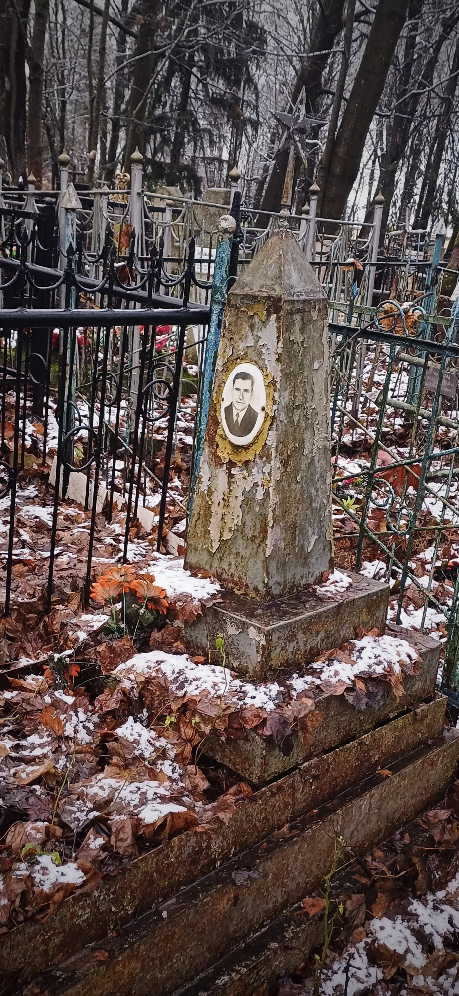 Очередной перерыв на старый обелиск&nbsp;