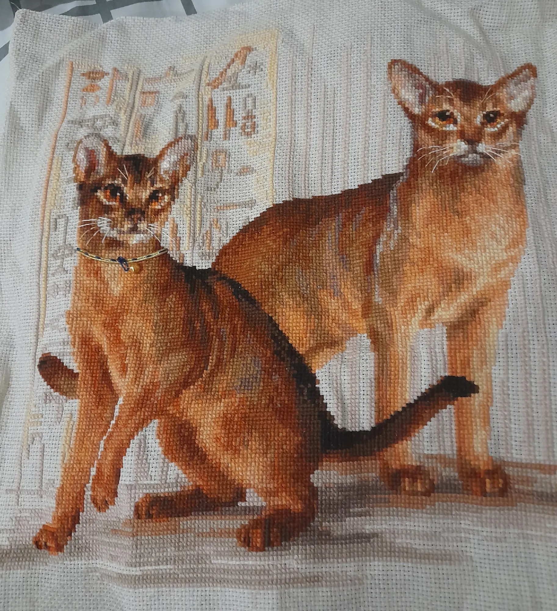 Эту дарили на новый год, вышила и подарила подруге, вернее она пришла в гости, покопалась в моих запасах и сама её выбрала и следующую тоже впридачу забрала)