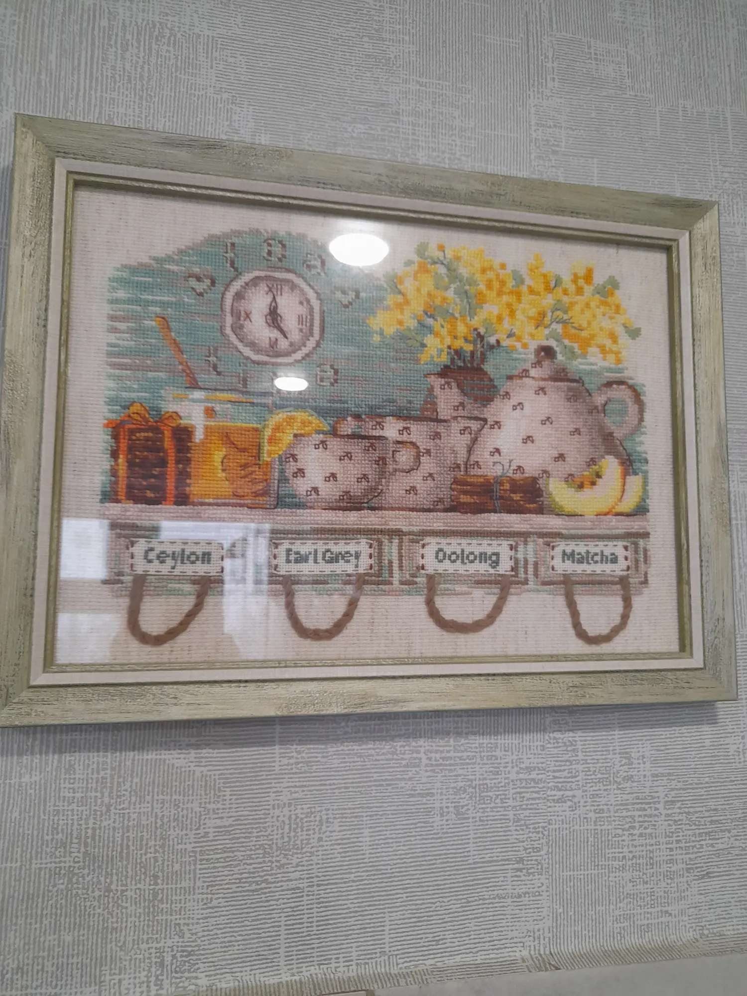 Зато вот такую матчу вышивала , на кухне висит