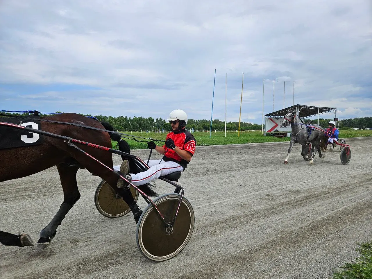 Серьезный такой )