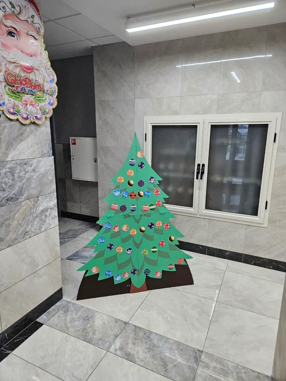 Елочка на рабочем месте