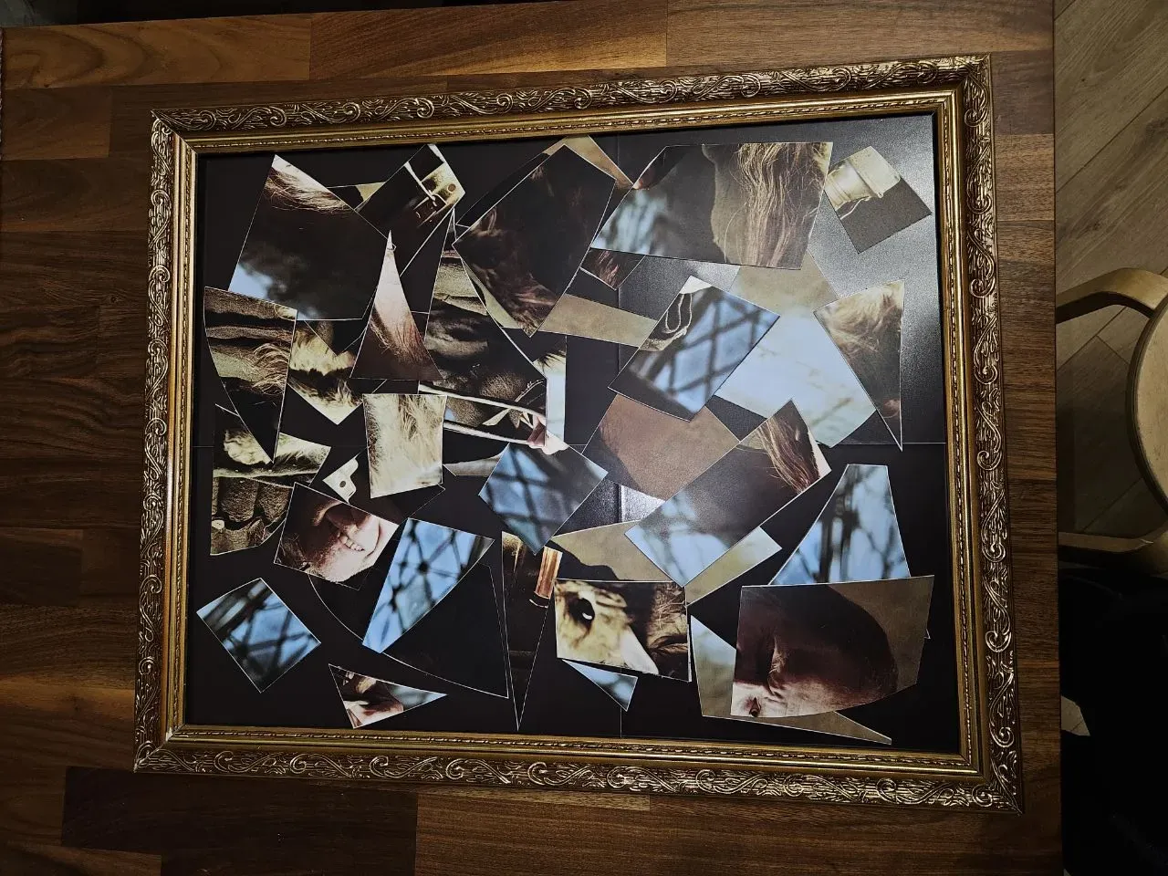 Сама картина выполнена на основе обычных магнитных листов, они наклеены и на основу картины и на элементы паззла.