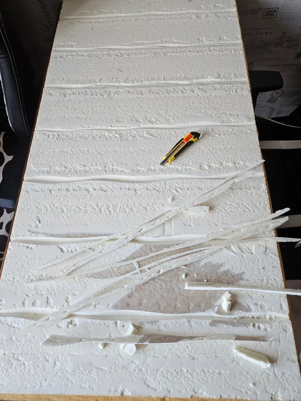 Ободрал еще один лист и занимаюсь художественной резкой