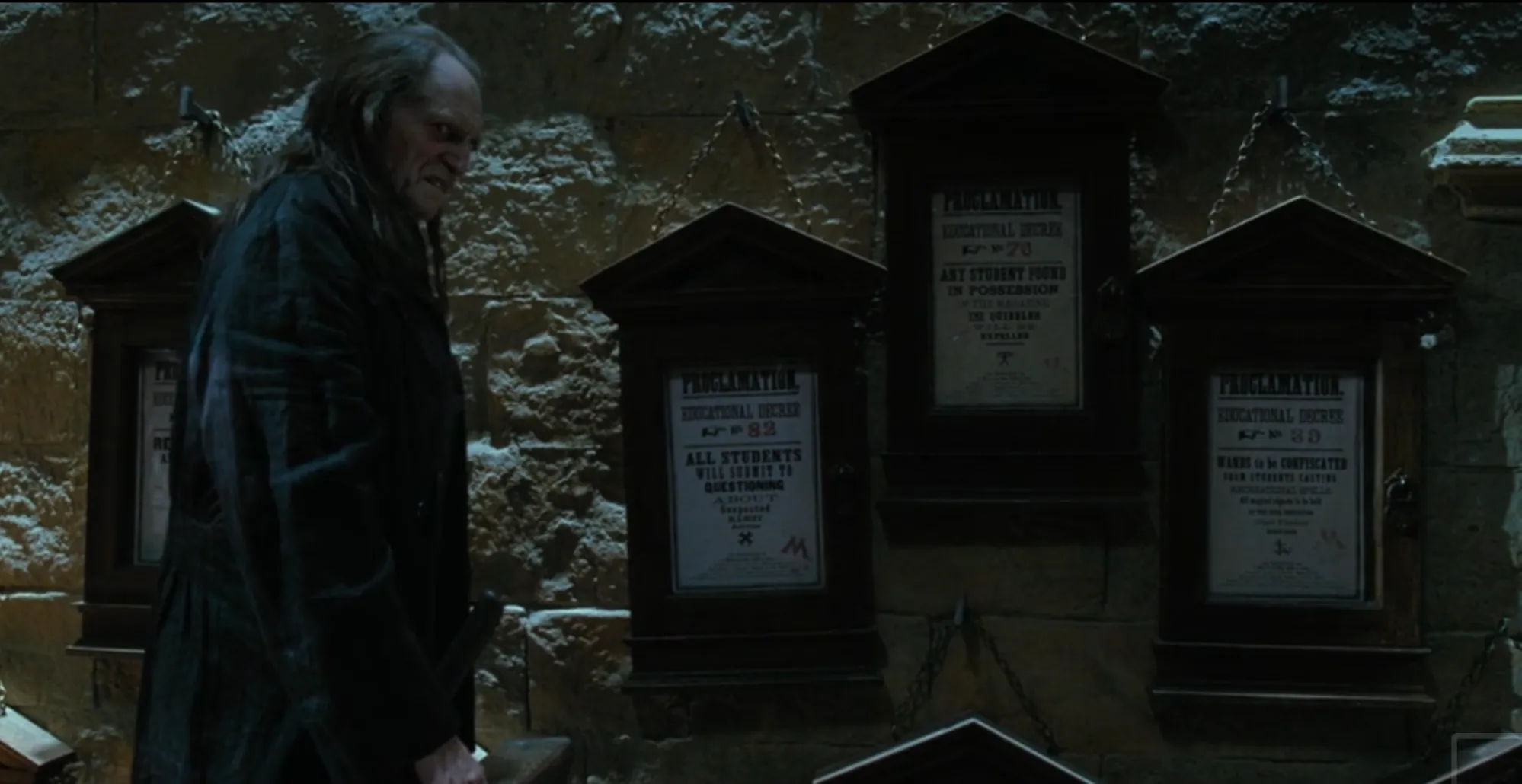 Знакомая картинка? Кадр из фильма "Гарри Поттер и Орден Феникса"