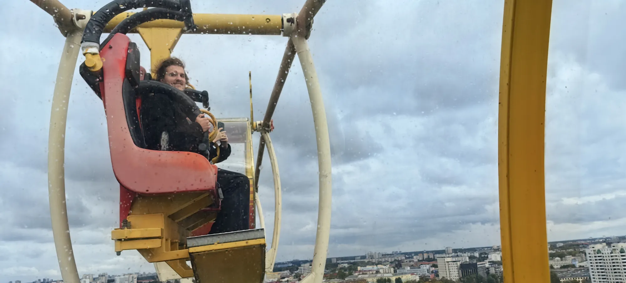 Особо безбашенные катались прям так