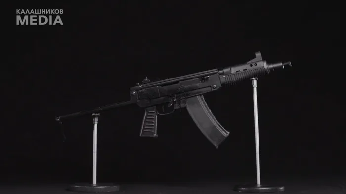 Главной фичей МА был пластиковый лоуэр. Также реализованный на АМ-17.