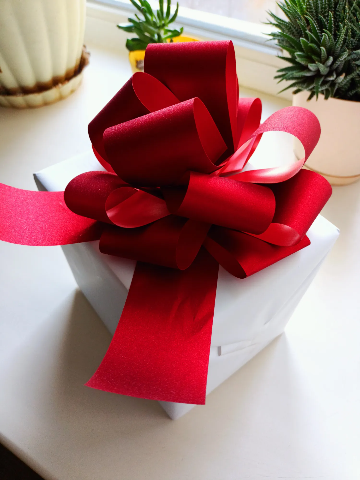 А вторая гирька была упакована в красивую коробку, перевязана бантиком и подарена на ДР другу Андрюхе, он тож качок и был такому подарку очень рад ))