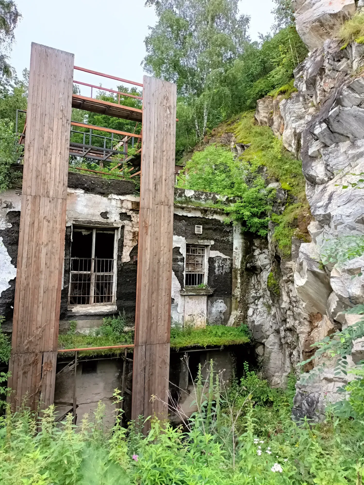 Белорецк, разрушенная часть плотины