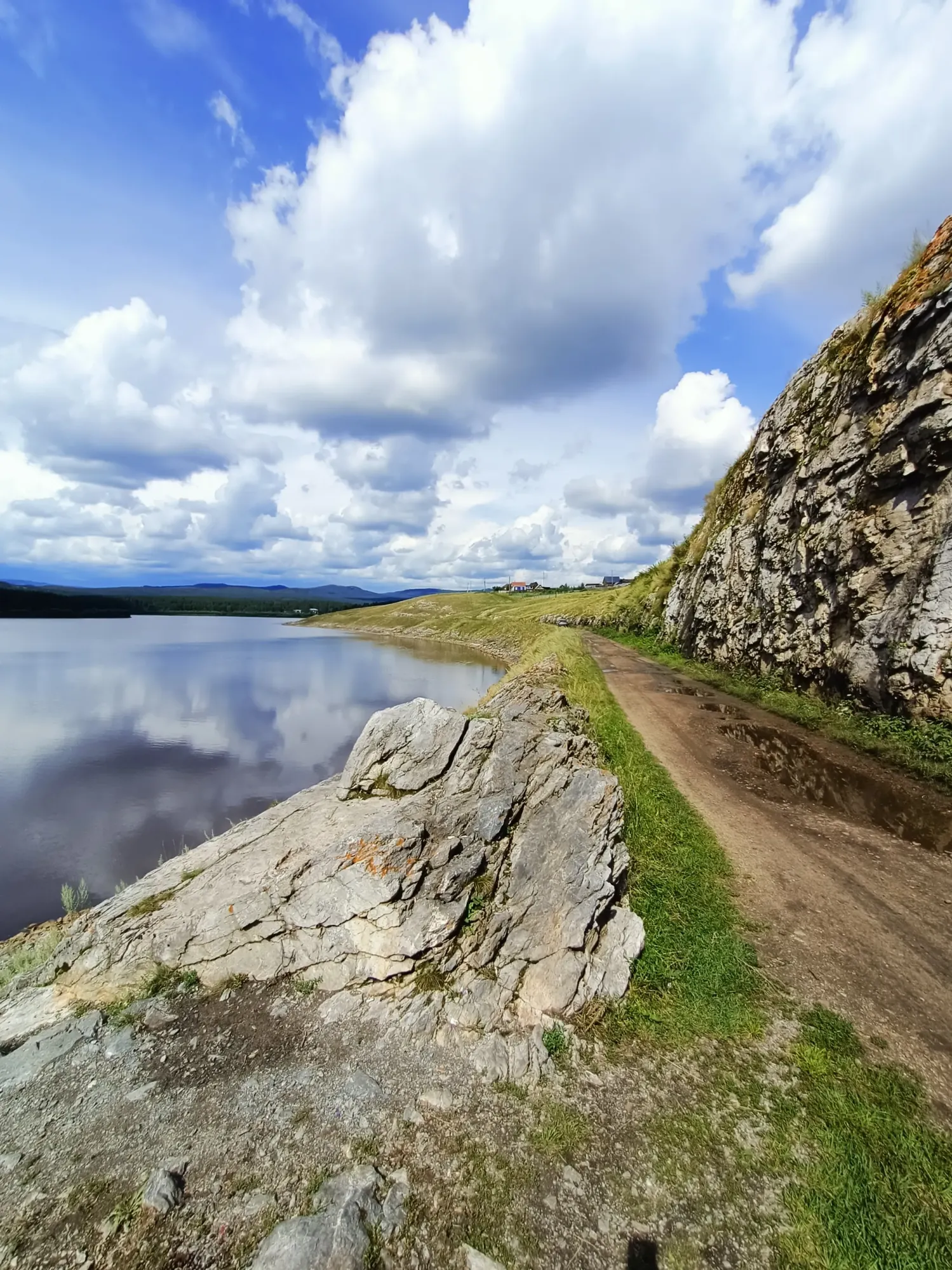 Тоже в Тирлянске. Он прекрасен!