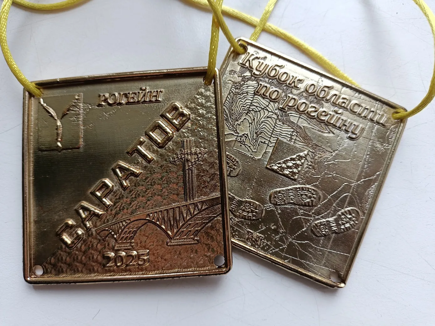 Как я всегда говорю, зимой сами бегайте. А мы лучше весной и осенью, ну можно летом ещё, если не очень жарко. Поэтому до следующей весны сезон соревнований закрыт чудесной 3-часовой прогулкой по шуршащим опавшими листьями тропинкам в поисках заветных КП